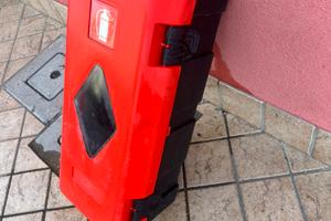 Porta estintore adr