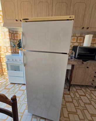 Frigorifero a libera installazione Kelvinator