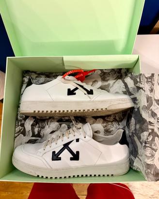 Off-White Out Of Office bianche/nere,