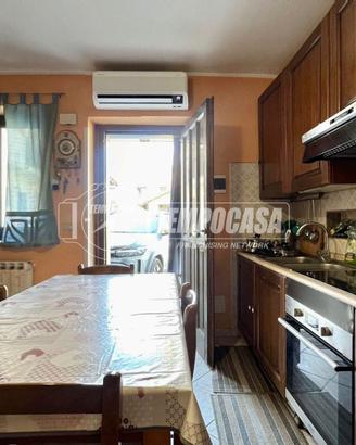 QUADRILOCALE IN CORTE NEL CUORE DI VILLASTANZA