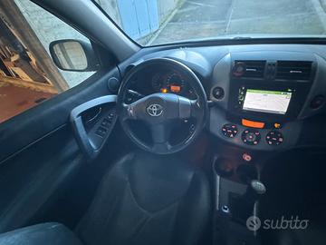 Toyota RAV4 2.0 GPL