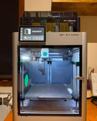 Bambulab X1 Carbon + AMS nuova h281 di lavoro