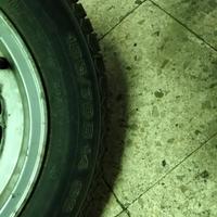 cerchi in lega da 14 per vecchie Alfa Romeo. 