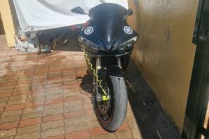r6 2003
