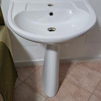 Lavabo con colonna + Mobile bagno con specchio