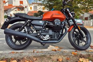 Motoguzzi v7 stone