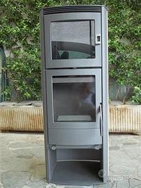 Stufa a legna con forno Rika