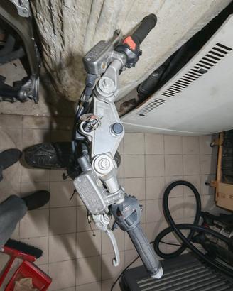 forcella VFR RC36 e caffe racer/custom