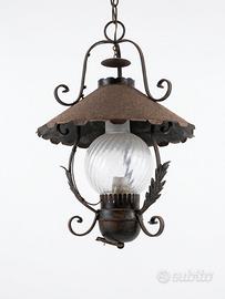 Lampadario lanterna vintage in ferro battuto