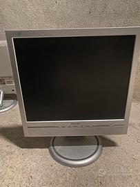 Monitor philips 17” con casse integrate
