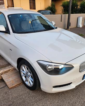Bmw 120 120d 5p. Urban