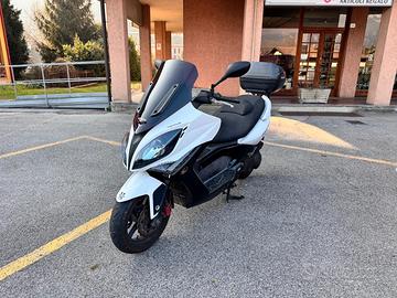 Kymco Xciting 300i - Bauletto + Doppio Parabrezza