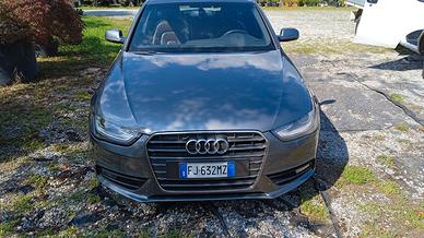 Audi A4 avant  interno in pelle 