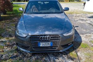 Audi A4 avant  interno in pelle 