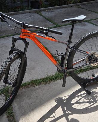 Cannondale trail three 