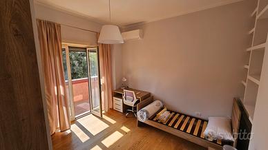 3 camere singole in via veniero fuorigrotta