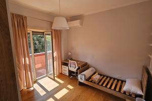 3 camere singole in via veniero fuorigrotta