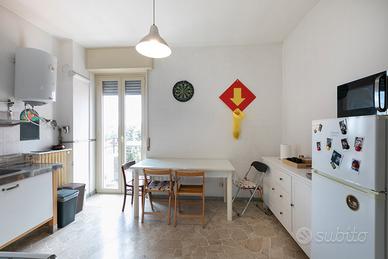 Stanza posto letto a Saronno