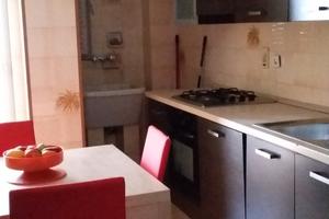 Arredato luminoso 3 vani zona Mon Reve