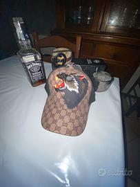 Cappello gucci