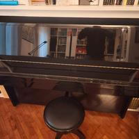 pianoforte  verticale Kawai 