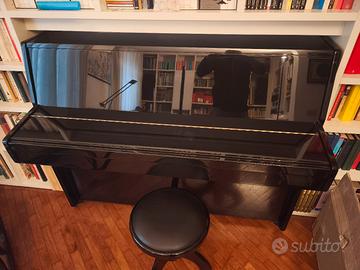 pianoforte  verticale Kawai 