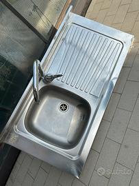 Lavello cucina + rubinetto