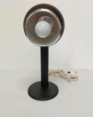 Lampada da tavolo magnetica T414 di Reggiani