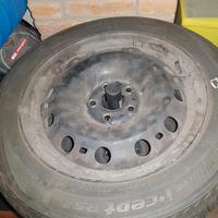 Gomme termiche con cerchioni e coppe Volkswagen