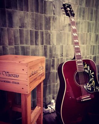 Gibson Hummingbird Standard Exclusive Wine Red