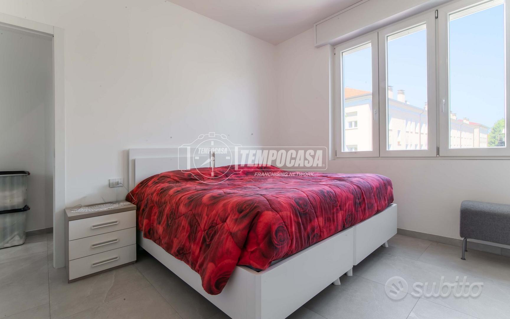 Elegante Trilocale con Terrazzo Living e Box - Vista 3