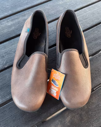 Pantofole Fly Flot marrone nuove con il cartellino