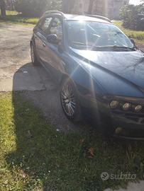 Auto in  buono stato...