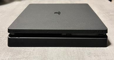 Ps4 slim 1 tb+ 2 joystick + 2 PlayStation move