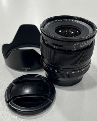 Fuji obbiettivo xf 14 f2.8r