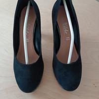 Scarpe nere donna con tacco e plateau 