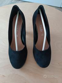 Scarpe nere donna con tacco e plateau 