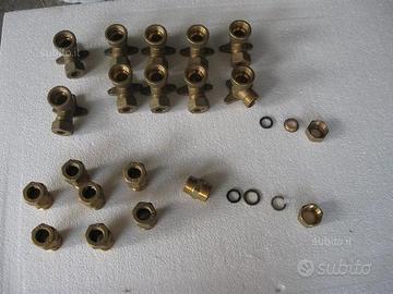 Raccordi ottone a stringere per tubi rame