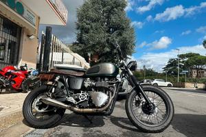 Triumph Bonneville T100 CUSTOMIZZATA