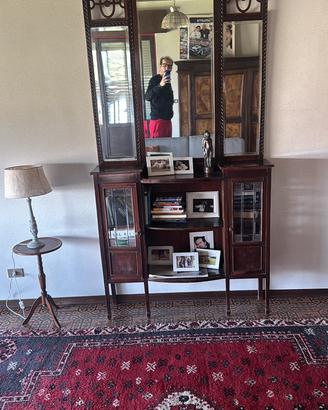 Credenza con specchio
