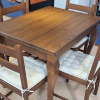 Tavolo più 4 sedie da cucina