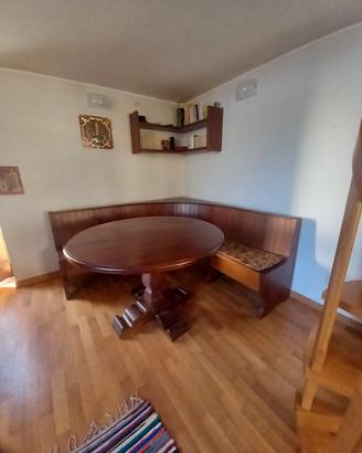 Set di tavolo e panca rotonda + tavolo quadrato
