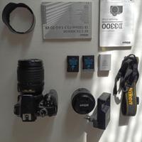 Nikon D3300 accessoriata + obiettivi
