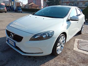 volvo V40 D2 2.0 120cv
