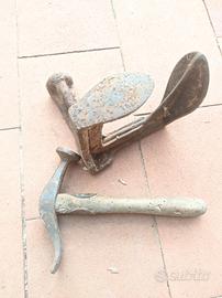 Incudine e martello per calzolaio
