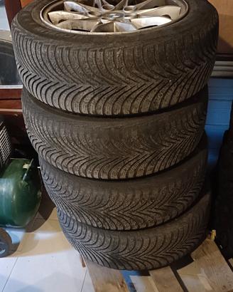 Cerchi e gomme bmw serie 1