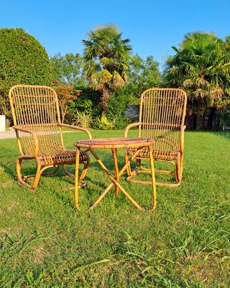 Giardino - Sedie e tavolino in rattan