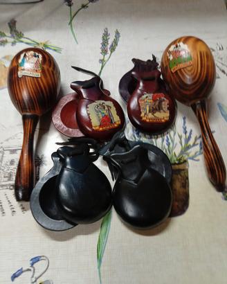 Maracas e nacchere in legno souvenir