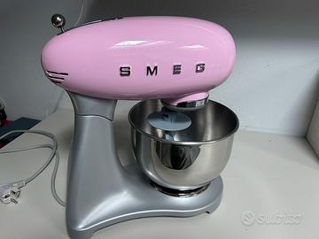 SMEG SMF02PKEU Impastatrice Planetaria Rosa