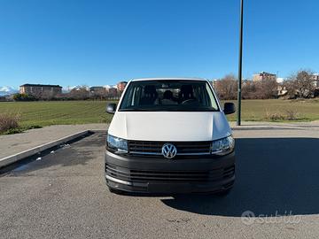 Volkswagen T6 Transporter 9 Posti Lungo 2017